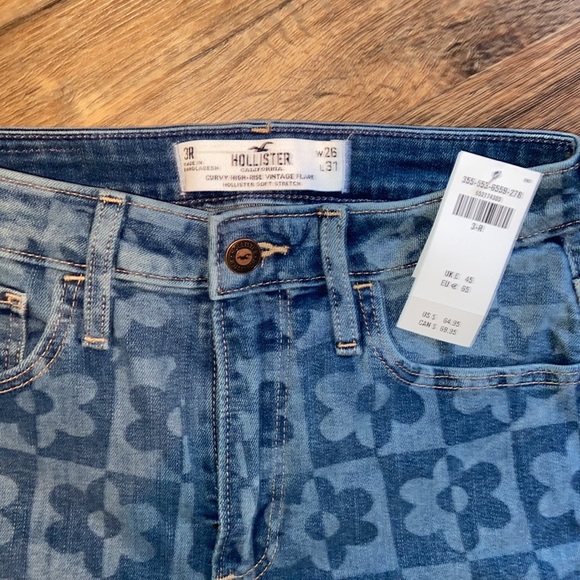 NWT Hollister Flower Curvy Hight Rise Flare - Size 3R - Picture 3 of 3